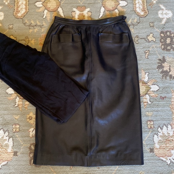 Saint Laurent genuine black leather mid length skirt. Vintage - Picture 7 of 11